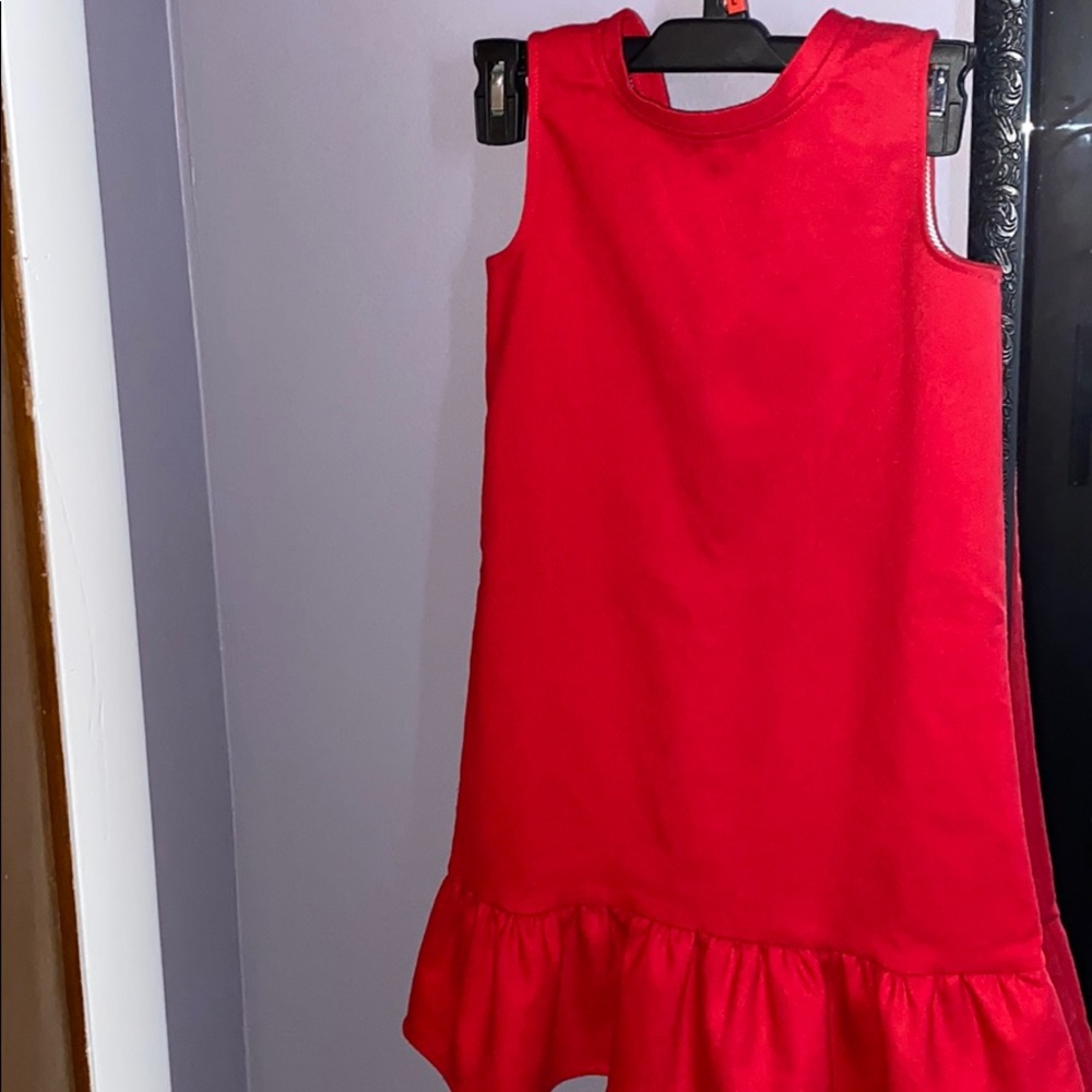 Vineyard vine red dress.